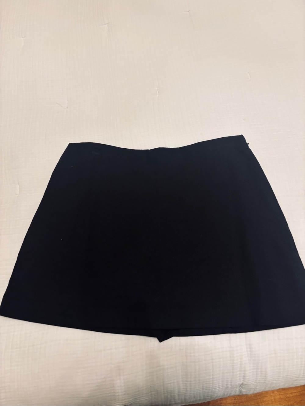 GAP Black linen skort
